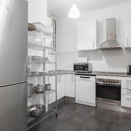 Key Plaza Universidad - Gran Via Apartment *