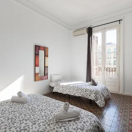 Apartment Key Plaza Universidad - Gran Via Barcelona