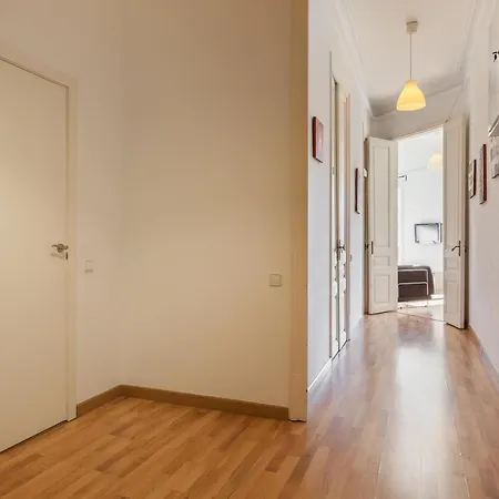 Apartment Key Plaza Universidad - Gran Via Barcelona