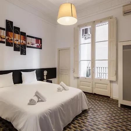Key Plaza Universidad - Gran Via Apartment